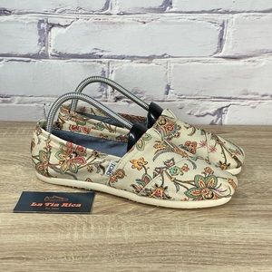 Toms Classic Vintage Paisley Slip On Flats